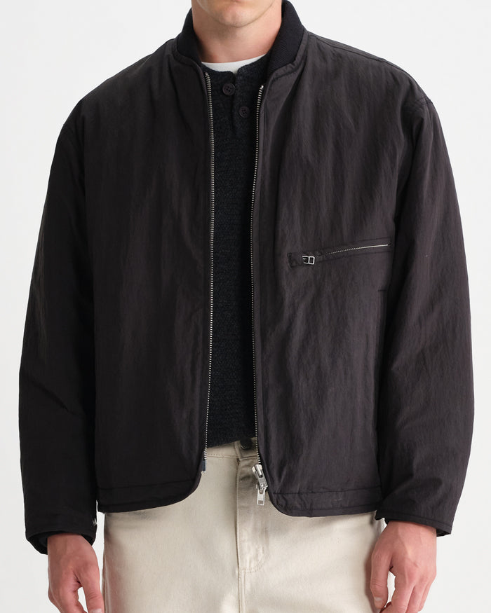 Klassische Bomber-Passform