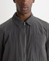 Lytton – Overshirt aus anthrazitfarbenem Crinkle-Nylon