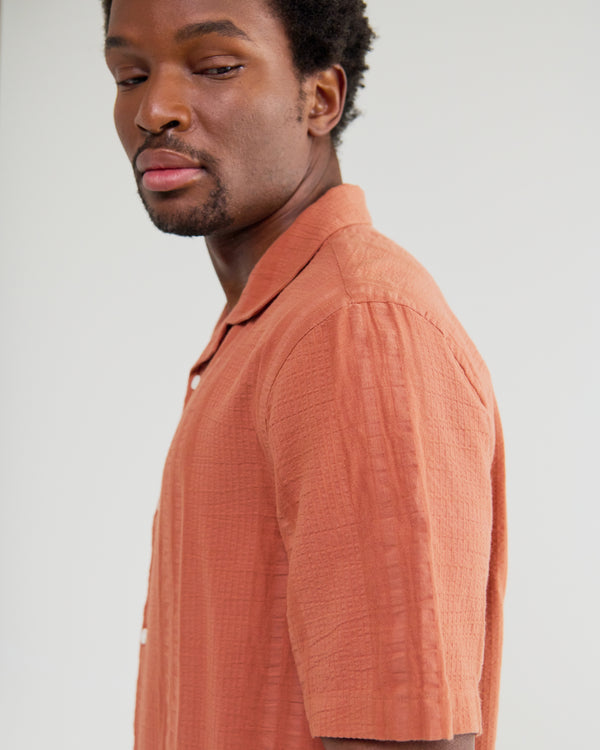 wax london men's Didcot - Rust Double-Weave Seersucker Short-Sleeve Shirt